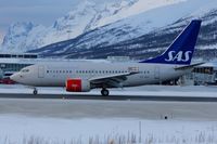 SE-DNX @ ENTC - SAS Boeing 737-683, c/n: 28304 at Tromso - by Terry Fletcher