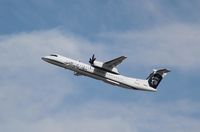 N432QX @ KLAX - DHC-8-400
