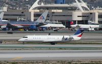 N418SW @ KLAX - CL-600-2B19