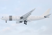 A7-HHM @ VIE - Qatar Amiri Flight - by Chris Jilli