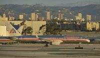 N192AN @ KLAX - Taxiing to gate at LAX - by Todd Royer