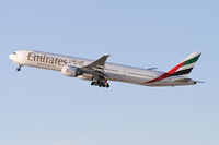 A6-ECU @ KLAX - Emirates Boeing 777-31H(ER), UAE216 departing RWY 25R KLAX, enroute to Dubai Int'l (OMDB / DXB). - by Mark Kalfas