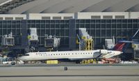N821SK @ KLAX - Taxiing for departure