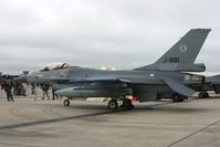 J-881 photo, click to enlarge J-881 photo, click to enlarge