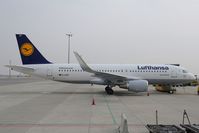 D-AIZP @ LOWW - Luftansa Airbus 320 - by Dietmar Schreiber - VAP