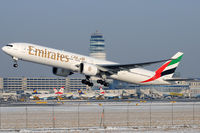 A6-ECC @ VIE - Emirates - by Chris Jilli