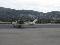 N5231T @ SZP - 1981 Cessna R182 SKYLANE RG, Lycoming O-540-J3C5D 235 Hp, taxi - by Doug Robertson