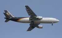 N141UP @ MCO - UPS A300