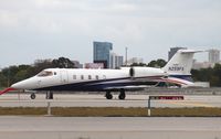 N259FX @ KFLL - Learjet 60