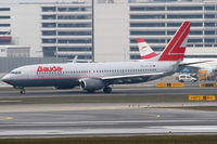 OE-LNK @ VIE - Lauda - by Joker767