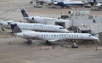 N15932 @ KIAH - EMB-145EP