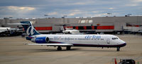 N982AT @ KATL - Taxi Atlanta - by Ronald Barker