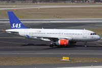 OY-KBT @ EDDL - SAS, Airbus A319-131, CN: 3292, Aircraft Name: Ragnvald Viking - by Air-Micha