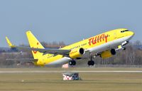 D-AHFT @ EDDL - TUIfly B738 lifting-off from DUS - by FerryPNL