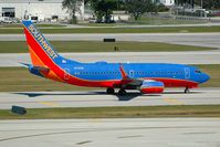 N732SW @ FLL - Taken from the Hibiscus car park viewing area. - by Carl Byrne (Mervbhx)