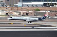 N913FJ @ KPHX - CL600-2D24