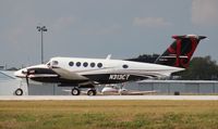 N313CT @ ORL - Beech 200 King Air