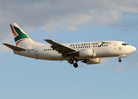 LZ-BOR @ LEBL - On final RWY 25R.