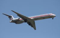 N454AA @ MCO - American MD-82