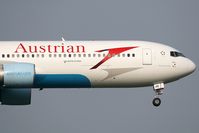 OE-LAE @ LOWW - Austrian Airlines 767-300 - by Andy Graf - VAP