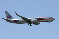 N945AN @ DFW - Landing at DFW Airport