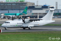 EI-BYO @ EIDW - Lined up for departure off Rwy 28 at Dublin. - by Noel Kearney