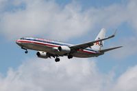 N972AN @ KORD - Boeing 737-800