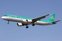 EI-CPG @ EGLL - Aer Lingus, on finals for runway 27L. - by Howard J Curtis