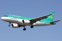 EI-EPS @ EGLL - Aer Lingus, on finals for runway 27L. - by Howard J Curtis