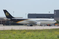 N148UP @ DFW - UPS on the ramp at DFW Airport - by Zane Adams