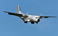 50 48 @ EDDR - on final RW27 - by Friedrich Becker