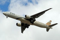 AP-BID @ EGLL - Boeing 777-340ER [33780] (Pakistan Intrtnational Airlines) Home~G 29/08/2009 - by Ray Barber