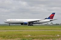 N817NW @ EHAM - DELTA Airbus - by Jan Lefers