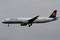 D-AISO @ EDDF - Lufthansa Airbus A321 - by Thomas Ranner