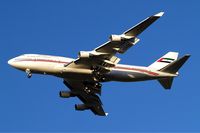 A6-MMM @ EGLL - Boeing 747-422 [26905] (Dubai Air Wing) Home~G 17/12/2012. On approach 27R. - by Ray Barber