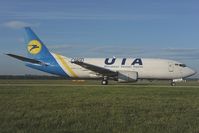 UR-FAA @ LOWW - Ukraine Boeing737-300 - by Dietmar Schreiber - VAP