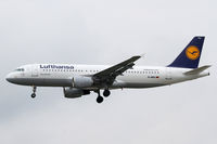 D-AIPU @ EDDF - Lufthansa Airbus A320 - by Thomas Ranner