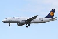 D-AIQP @ EDDF - Lufthansa Airbus A320 - by Thomas Ranner