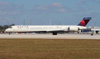 N913DN @ MIA - Delta MD-90 - by Florida Metal