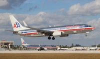 N934AN @ MIA - American 737 - by Florida Metal