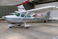 PH-SLR @ EHRD - Cessna 172N Skyhawk [172-71965] Rotterdam~PH 07/08/2006 - by Ray Barber