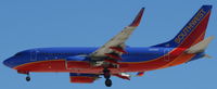 N415WN @ KLAS - Southwest Airlines, is on short finals at Las Vegas Int´l(KLAS) - by A. Gendorf