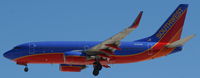 N718SW @ KLAS - Southwest Airlines, on finals at Las Vegas Int´l(KLAS) - by A. Gendorf