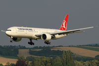 TC-JJN @ VIE - Turkish Airlines - by Joker767