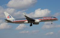 N625AA @ MIA - American 757-200 - by Florida Metal