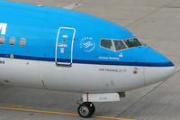 PH-BGE @ ZRH - KLM - Royal Dutch Airlines - by Joker767