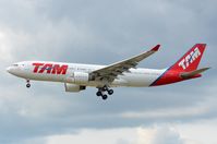 PT-MVO @ EDDF - TAM A332 landing in FRA - by FerryPNL