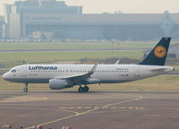 D-AIZX @ EHAM - Taxi to runway L18 of Schiphol Airport - by Willem Göebel