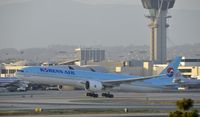 HL8274 @ KLAX - Departing LAX - by Todd Royer