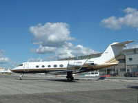C-GBBB @ CYYZ - 1982 Gulfstream sits on this side ramp at Toronto Int'l Airport - by Ron Coates